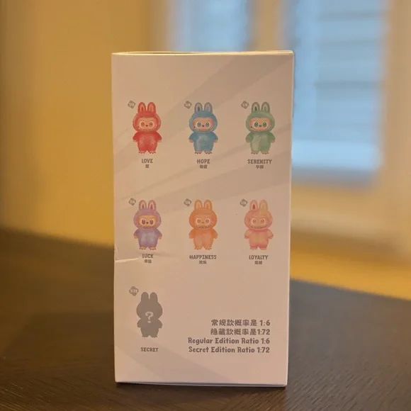 THE MONSTERS Big into Energy Series - Vinyl Plush Pendant Blind Box {Happiness} - Picture 3 of 11